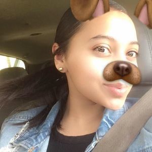 Meet your Posher, Karina